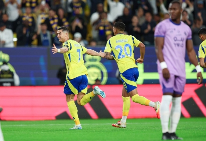 أهداف رونالدو وماني ساعدت النصر على الفوز على هوليوود في مباراة الجولة 25 من دوري المحترفين