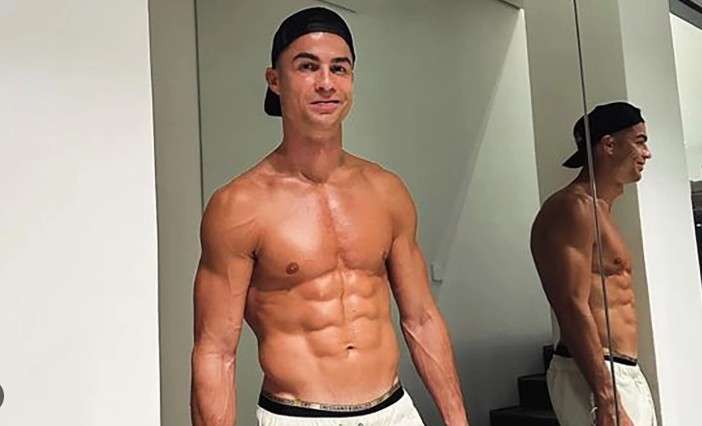 فاز مبابي على رونالدو ليحتل المركز 2 النظيف في عدد الأهداف في موسمه الأول لريال مدريد