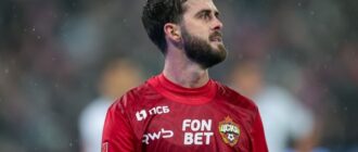 قارن لاعب سسكا بيانيك زملائه السابقين رونالدو وميسي