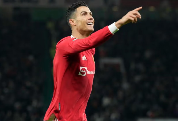 فينيسيوس رفض عرض عقد ريال مدريد ويريد الحصول على مثل رونالدو-مصدر