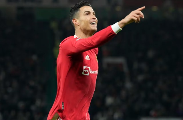 برونو فرنانديز يحتفل بهدف رونالدو ضد أتليتيك